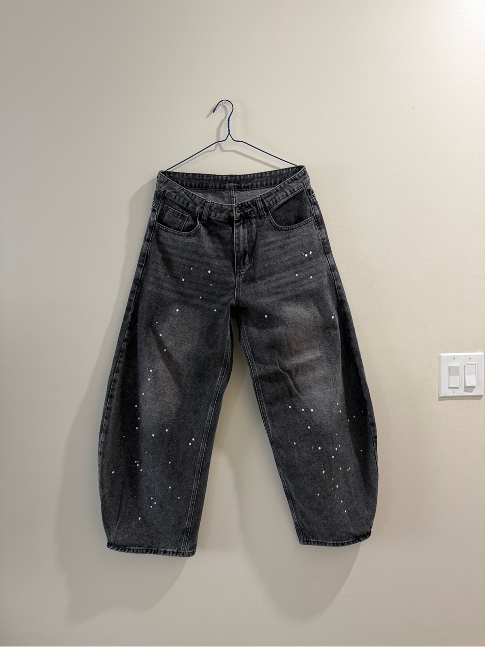 Black barrel Splatter Paint Baggy Jeans